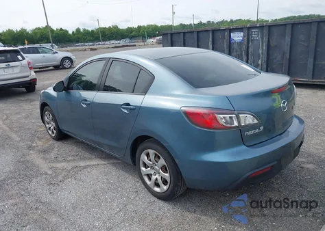 2011 Mazda Mazda3 I Sport z USA, uszkodzony, nr VIN JM1BL1UG2B1371493